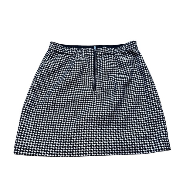 Hollister Houndstooth Ultra High Rise Wool Blend Mini Skirt Size S - Picture 3 of 4